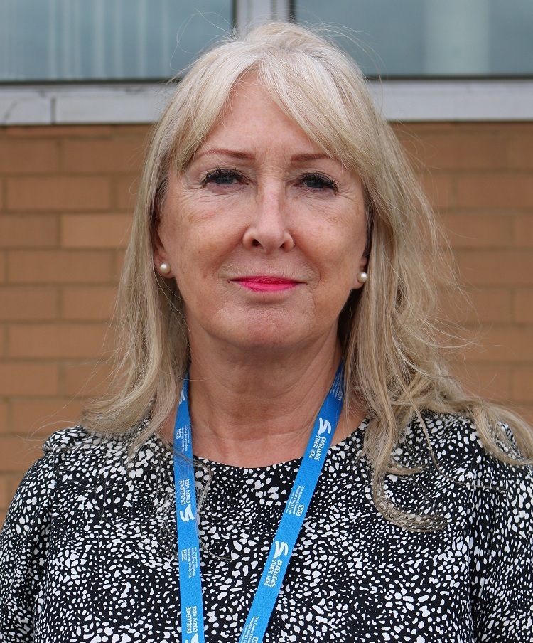 Amanda Hallums Photo resized2